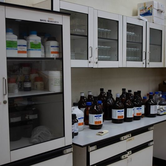 Agricultural Biotechnology Lab